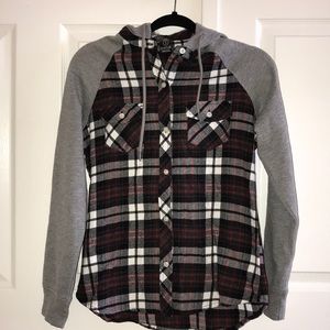NWOT Zumiez Empyre Grey Black and Red Plaid Button up Sweater